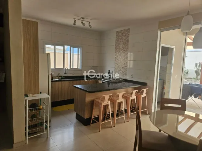 Casa em condomínio no Vale dos Lagos
