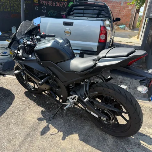 Yamaha R15 à Venda - Super Conservada!