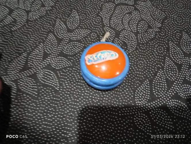 Antigo YoYo recreio brincadeira de ferias