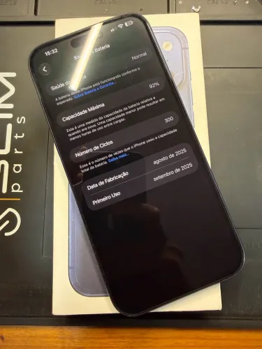 iPhone 17 Pro Max 256gb Azul seminovo, acompanha caixa e cabo USB, bateria 92%