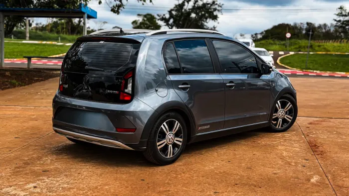 Volkswagen Up! Extreme 1.0 TSI Total Flex 12V 5P 2021