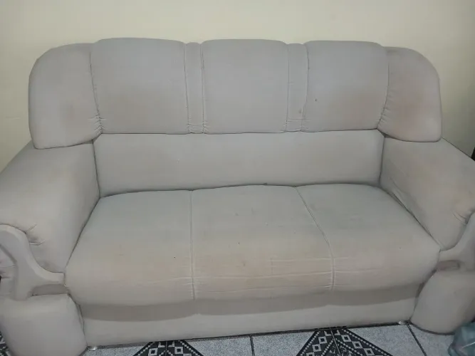 Vendo sofás 2 e 3 lugares 