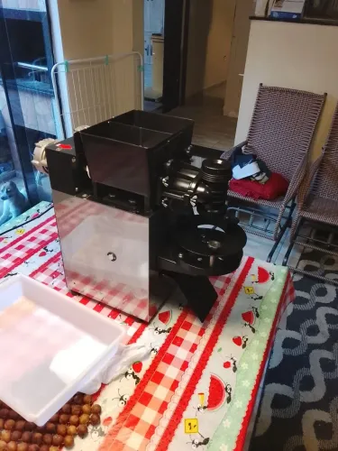  MÁQUINA DE FAZER SALGADOS e doces