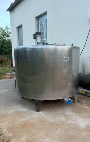 Tanque refrigeração 700 Litros