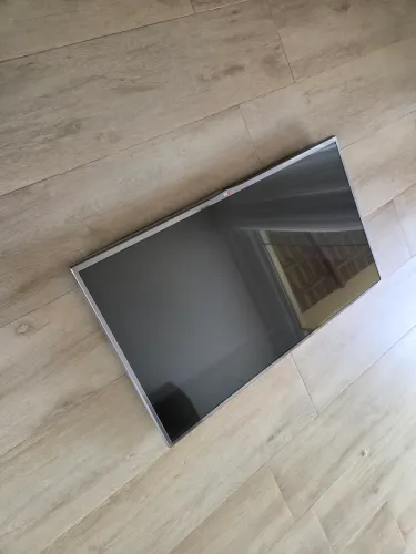 Smart TV LG 42 polegadas, Led, Full HD - YouTube, Netflix, Globo play, etc