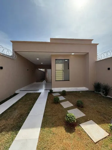 Casa com 3 dormitórios à venda, 117 m² por R$ 600.000,00 - Setor Central - Aparecida de Go
