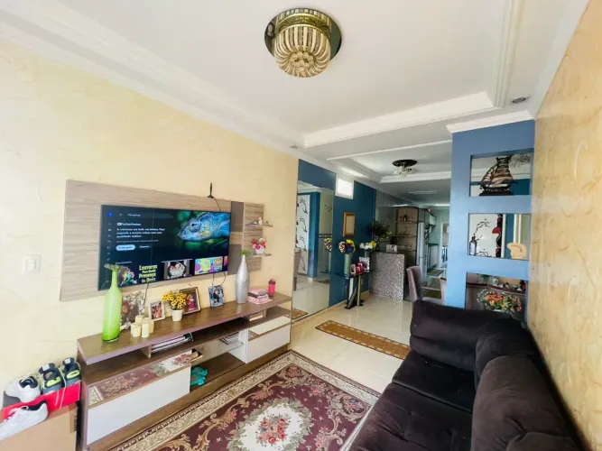Vendo Casa Duplex no Bairro Raiz/ Recém Reformada