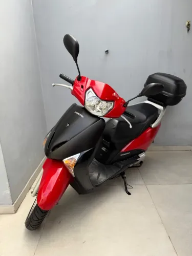 Honda Lead 110 2015 Vermelha | Única Dona | Revisões na Honda Preço: R$ 9.000