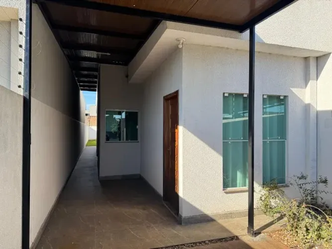 Casa J. Cataratas - Foz do Iguaçu: 2 quartos, 1suite, 2wc, 2vagas garagem