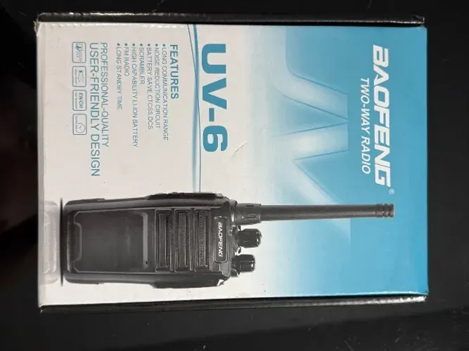 Rádio Baofeng UV-6 comunicador