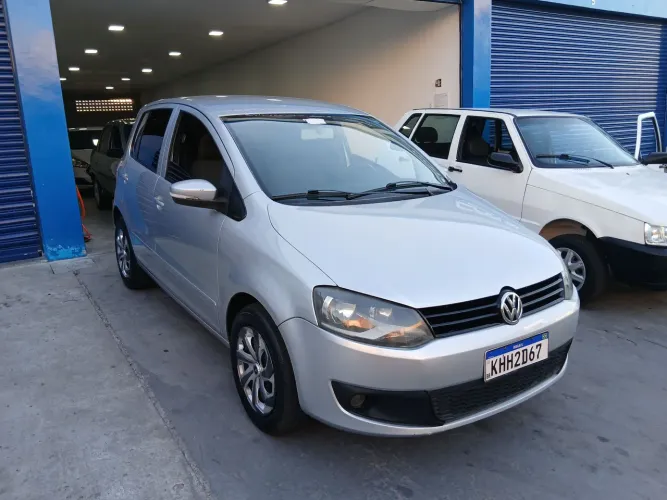 Volkswagen Fox 1.0 MI Total Flex 8V 5P 2011