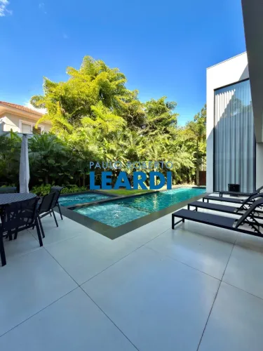 CASA EM CONDOMÍNIO - TAMBORÉ 2 - SP