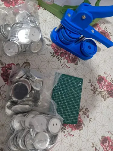 Máquina de bottons