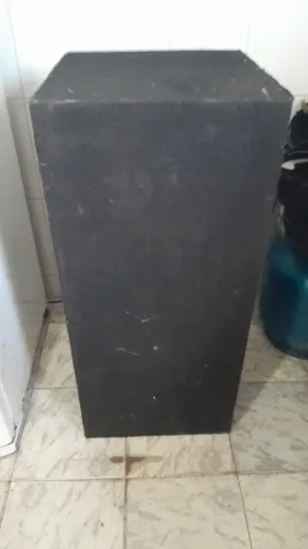 Vendo caixa de som de 15