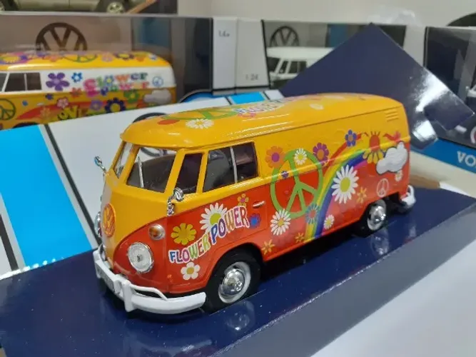 Miniatura Kombi T2 Flower Power 1/24 Motormax Caixa #1j900