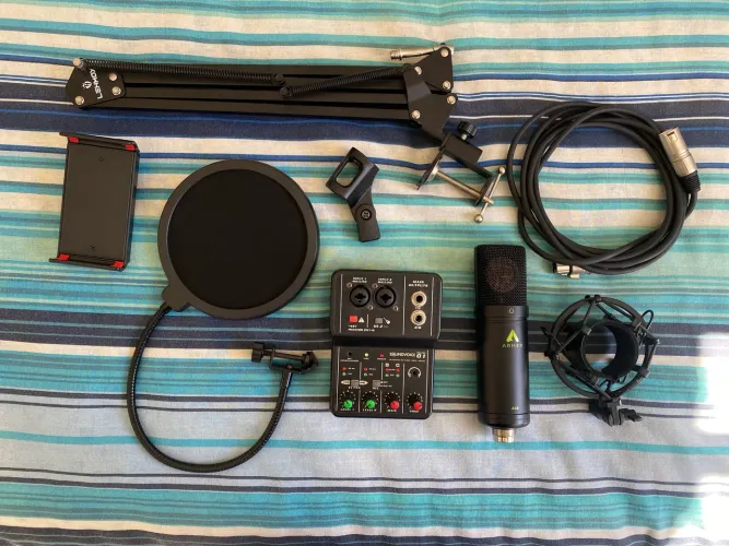 Kit Home Studio Completo (Microfone Condensador + Interface + Suporte)