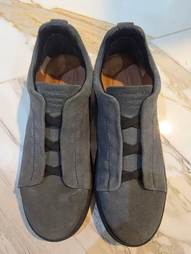 Tênis Triple Stitch Cinza Camurça Zegna