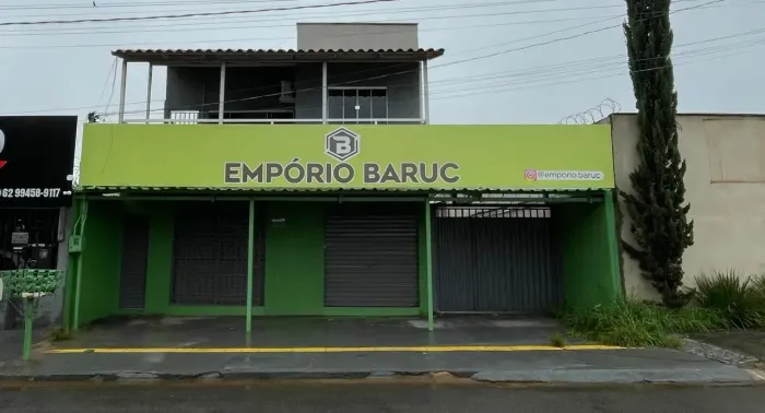 BAIXOU O PREÇO! Sobrado Misto no Recanto das Emas: Sala 95m² + Apto com Piscina - R$ 650.0