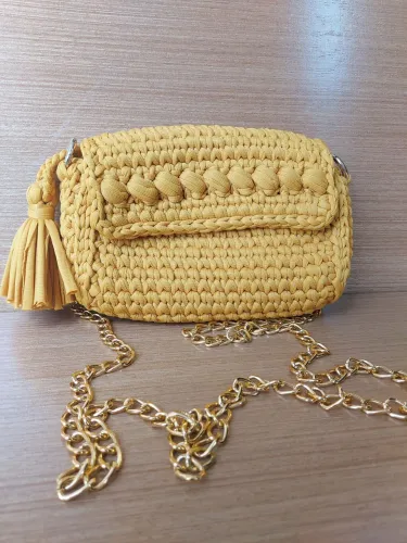 Bolsa de Crochê em Fio de Malha Amarelo Mostarda com Alça de Corrente - Seminova