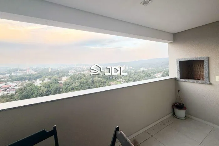 Uma bela vista! Apartamento de 2 quartos sendo 1 suíte e 2 vagas no Bairro Velha!