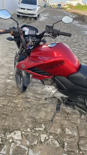 Vendo moto fazer 150