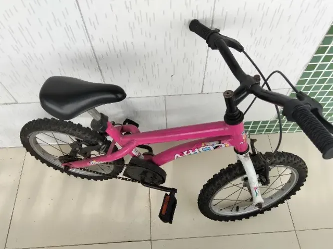 Pequena