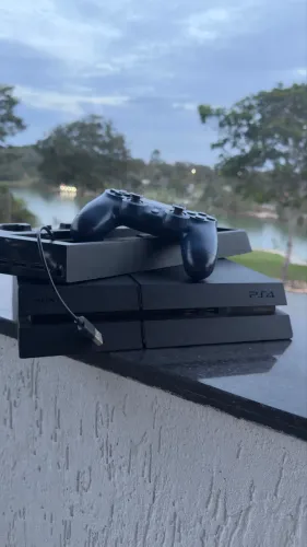 PS4 Fat 500GB + Controle Original + Base Cooler + GTA V