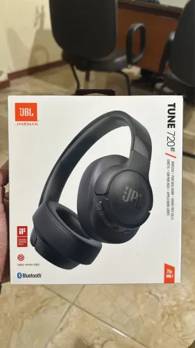 Fone JBL Tune 720 Bluetooth - Preto