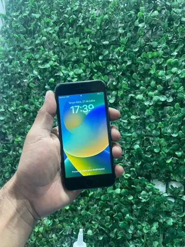iPhone 8