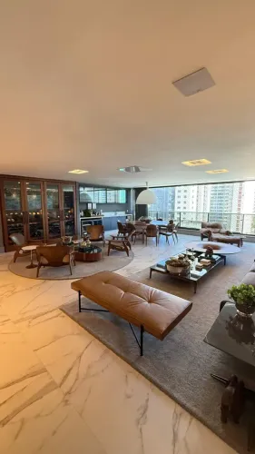 MANSÃO BAHIANO DE TÊNIS I 305M² I 4 SUÍTES I PORTEIRA FECHADA