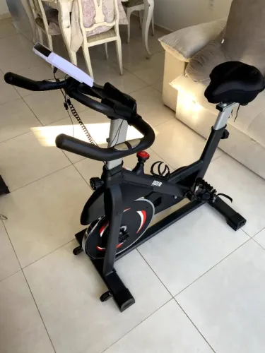 Bicicleta Ergométrica Spinning Odin Fit Pace 3000 (Roda Inércia 8kg) - Excelente Estado