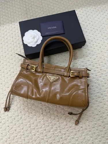 Bolsa Prada media vitelo 
