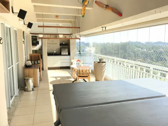 3 SUÍTES COM VARANDA GOURMET COM CHURRASQUEIRA E JACUZZI