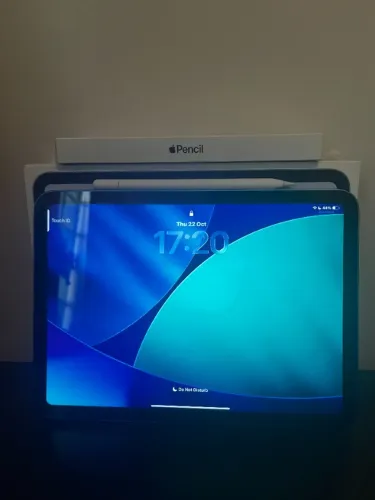 iPad A16 128GB Azul + Apple Pencil USB-C, na garantia Apple