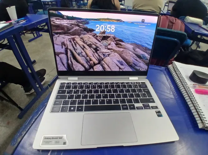 NOTBOOK SAMSUNG BOOK 2 TELA 360, 256 GB SSD E 8 DE RAM