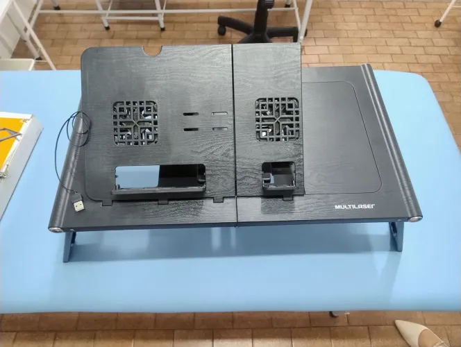 Mesa portátil de notebook Multilaser com cooler
