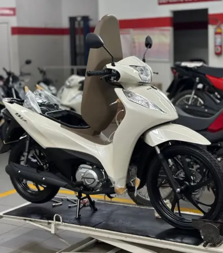 BIZ 125 EX MODELO 2027 ZERO ENTRADA
