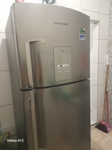 Vendo geladeira brastemp ative