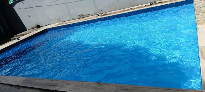 Limpeza manutenção  de piscina 