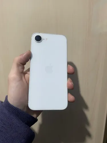 Vendo iPhone 16e