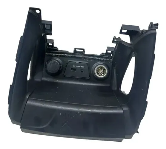 Moldura Painel Central Inferior/usb Aux Hyundai I30 2013/15 Preto