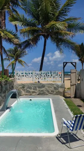 ? CASA À BEIRA-MAR | ENSEADA DOS CORAIS ? ? Casa tipo triplex no Condomínio Marques