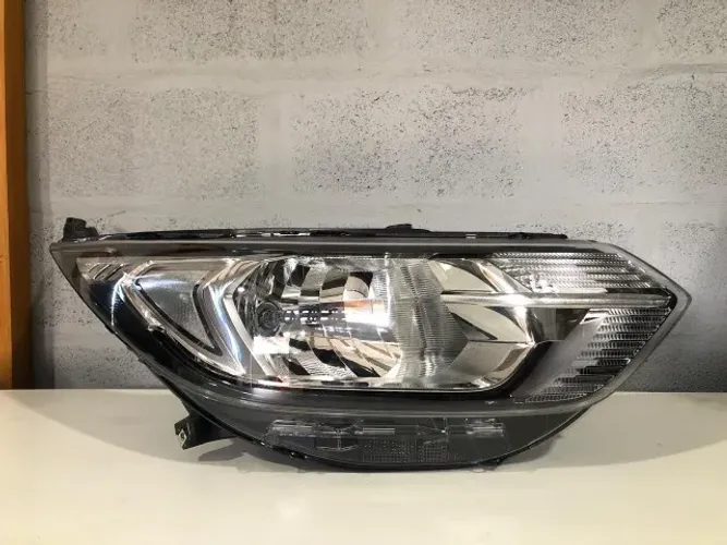  Farol Direito Spin S/ Led 2019 2020 2021 2022 2023 2024 Original BG4208