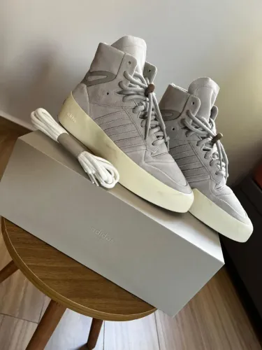 Adidas Yeezy 750 Boost Light Grey Glow Original c/ Caixa + Extra Lace
