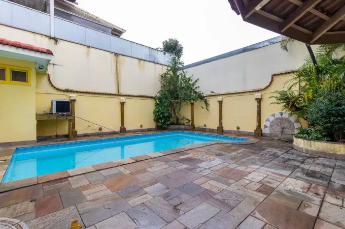 Casa para venda e locação em SBC