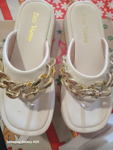 Sandália tais vieira