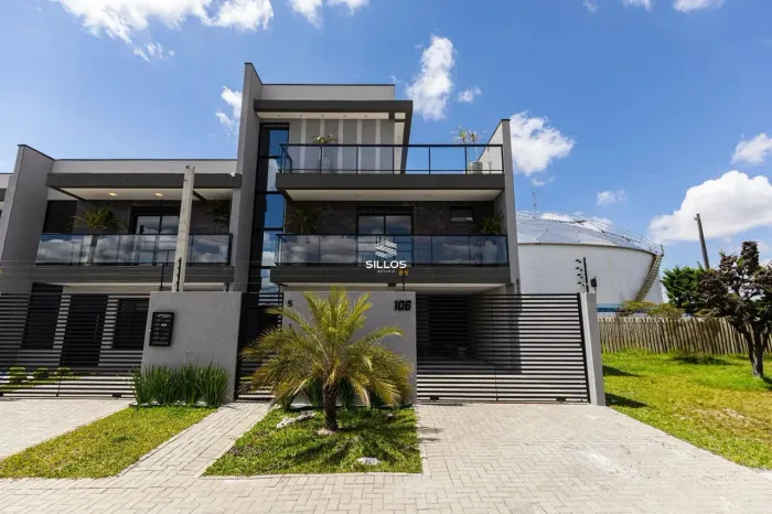 Sobrado Triplex à venda com 3 suítes, no Alto Tarumã em Pinhais