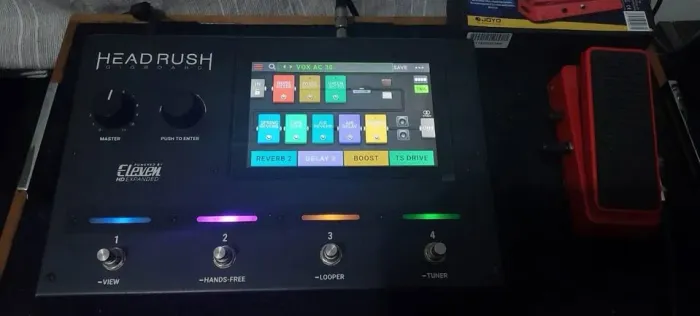 Pedaleira Headrush Gigboard + Wah/Volume Joyo