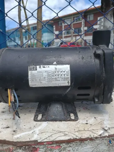 Bomba d'água wag de 1cv entrada e saída de 1 polegada pra prédio até 15 andares .