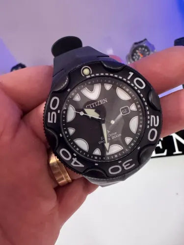 Citizen orca Blak ?